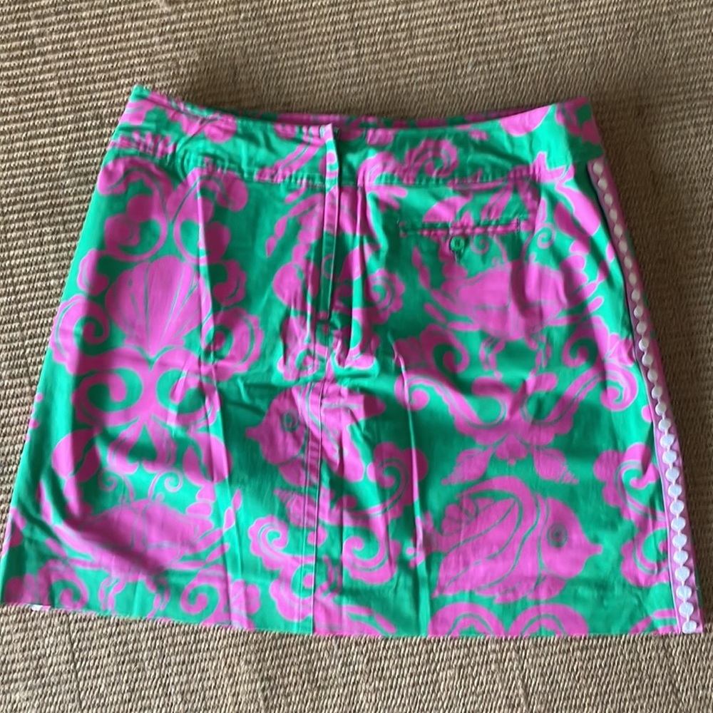 Lilly Pulitzer Green and Pink Printed Skort - Picture 4 of 11